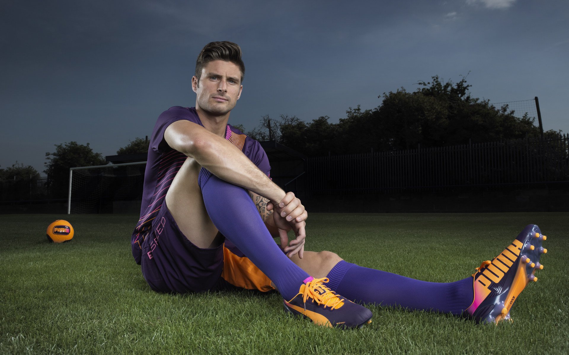 欧文手感滚烫，拜仁慕尼黑险胜上海海港，赛后一句话燃爆全场